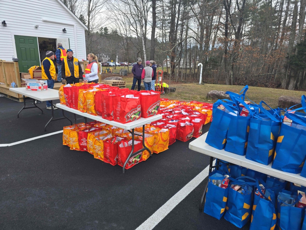 Thanksgiving Grocery Distribution Hannaford Bags
